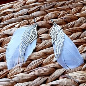 Angel Earrings nwot